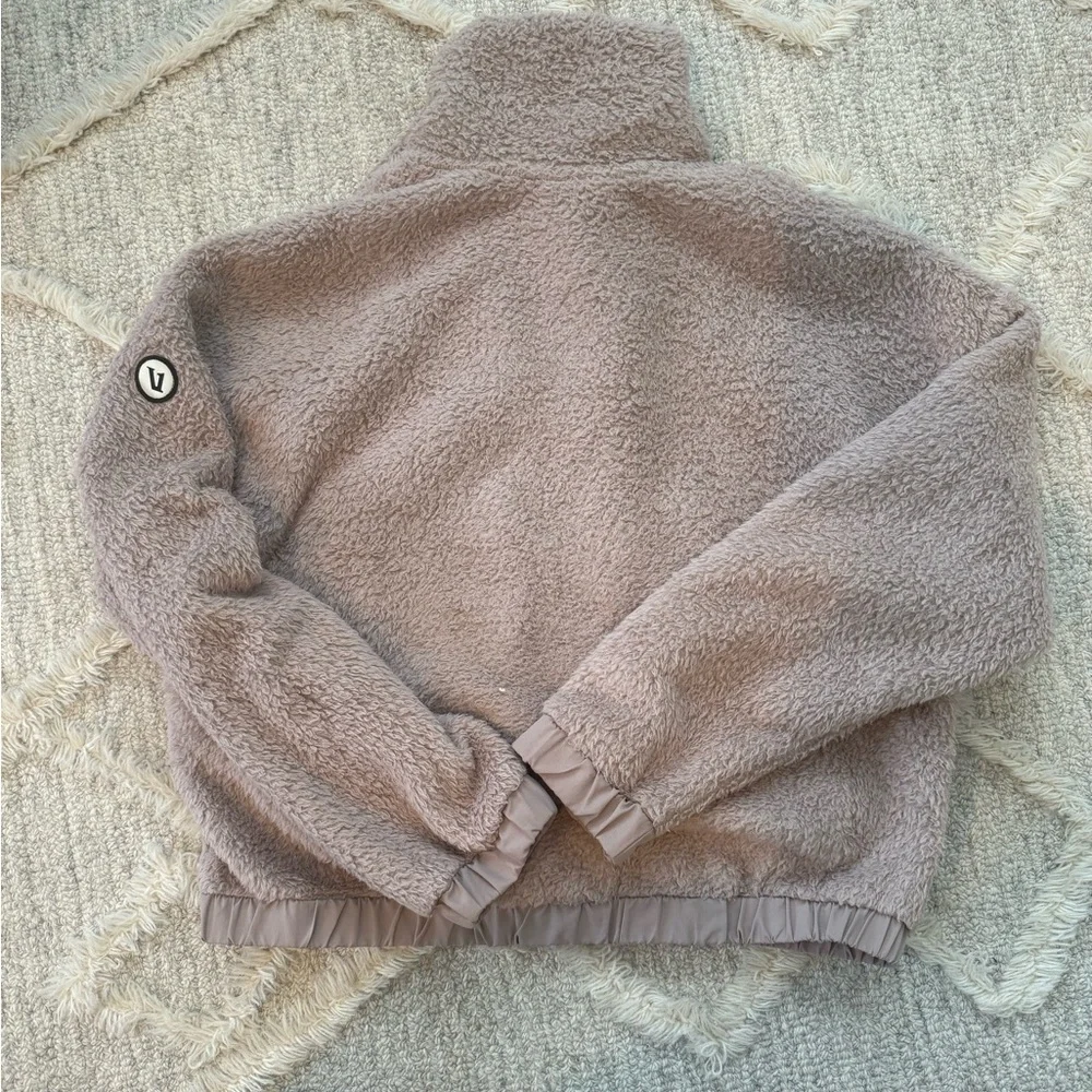 Vuori Women's Cozy Sherpa Jacket - Picture 5 of 6